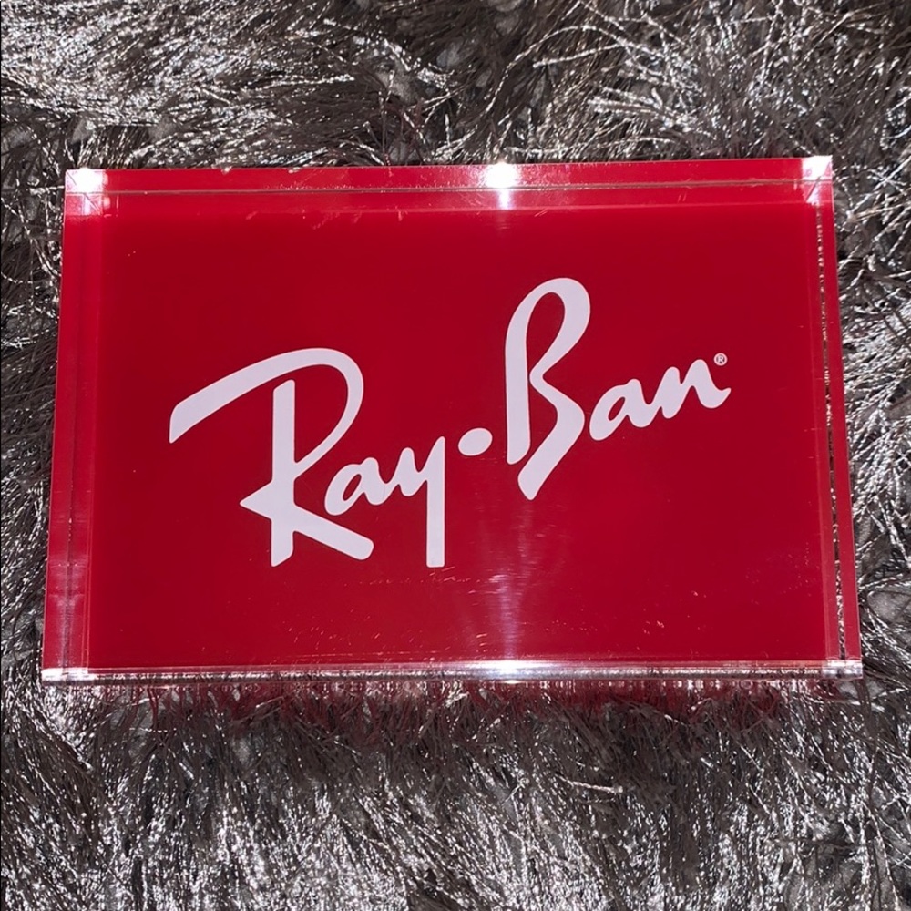 RayBan Logo/Display - Picture 5 of 7